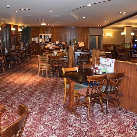 The Golden Acorn Wetherspoon Hotel Glenrothes Eksteriør billede