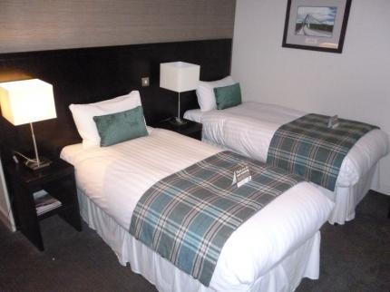 The Golden Acorn Wetherspoon Hotel Glenrothes Eksteriør billede