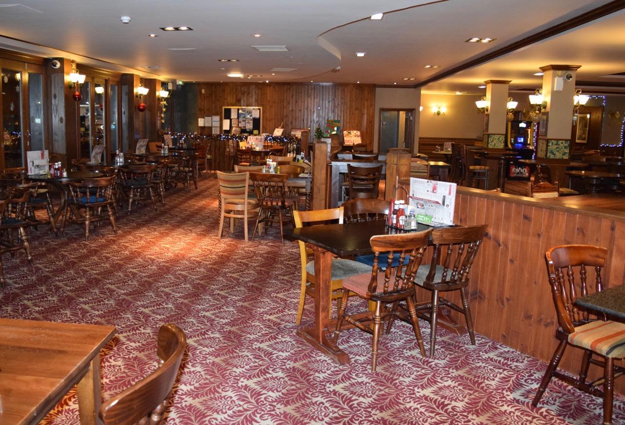 The Golden Acorn Wetherspoon Hotel Glenrothes Eksteriør billede